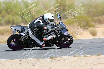 media/Mar-28-2022-Superbike Trackdays (Mon) [[b8603d0f67]]/Advanced Group (1pm-130pm)/Turn 9/